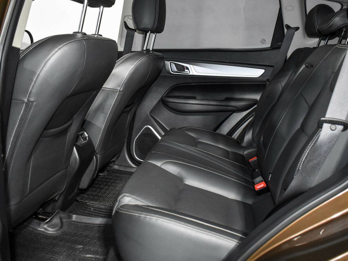 Geely Emgrand X7 с пробегом — 2021 год. Фото: #10