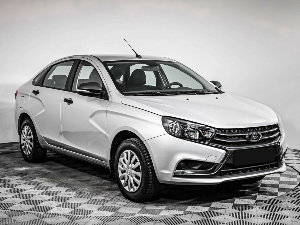 Lada (ВАЗ) Vesta с пробегом — 2018 год. Фото: #2