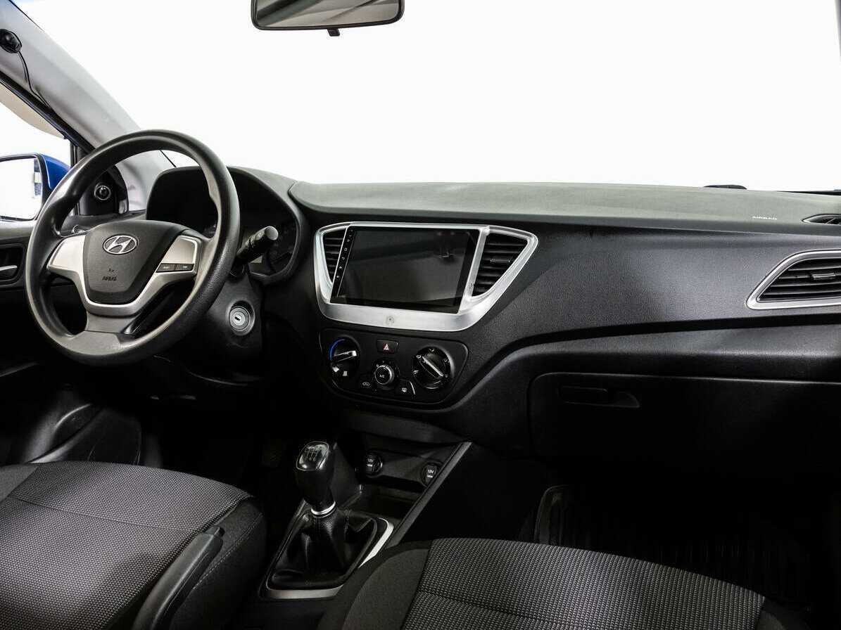 Hyundai Solaris с пробегом — 2017 год. Фото: #8