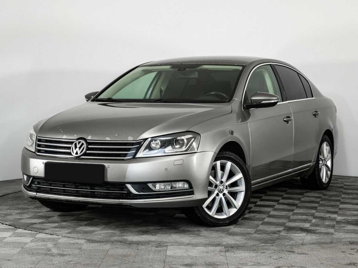 Volkswagen Passat с пробегом — 2012 год. Фото: #0