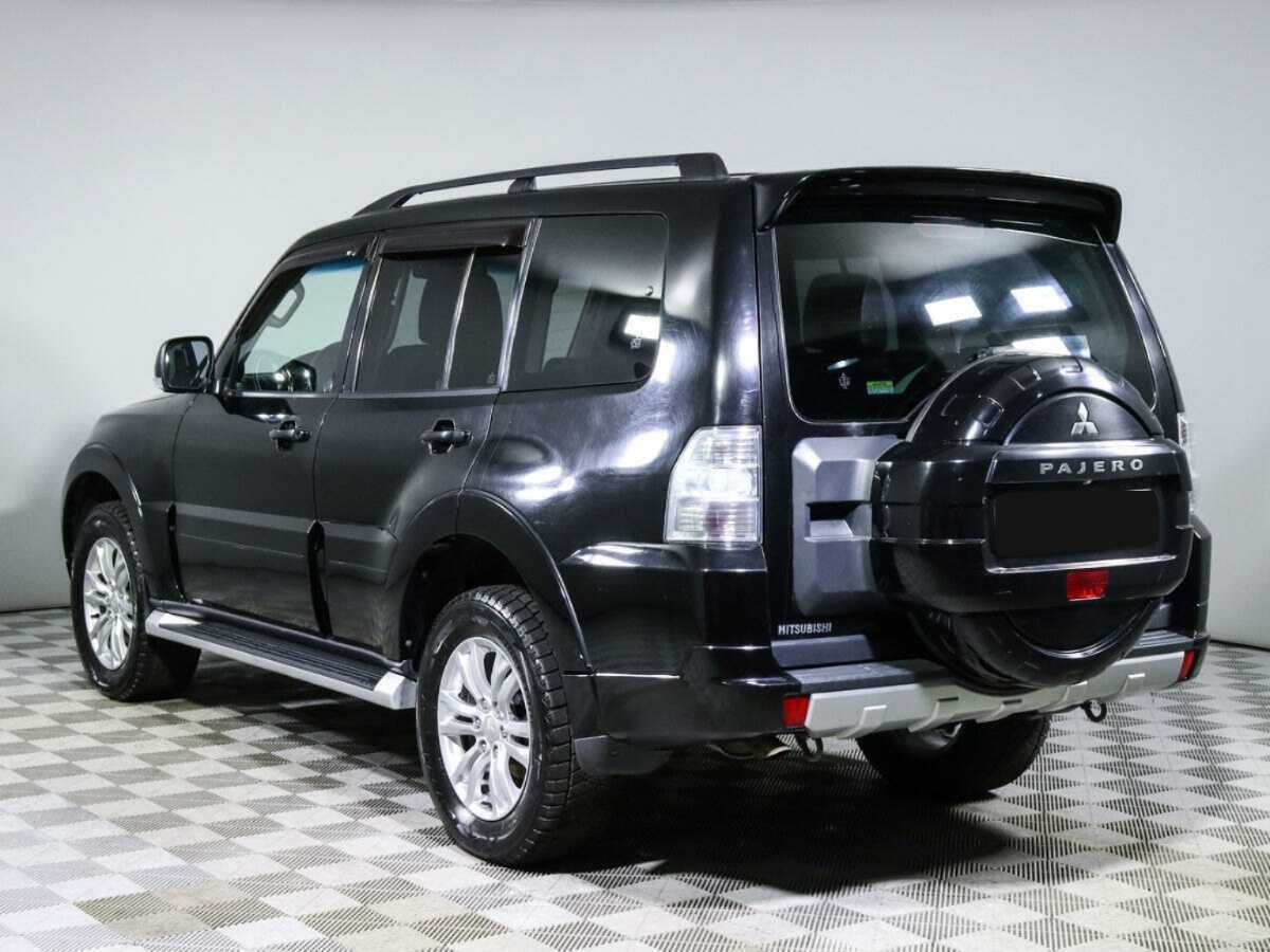 Mitsubishi Pajero с пробегом — 2012 год. Фото: #5