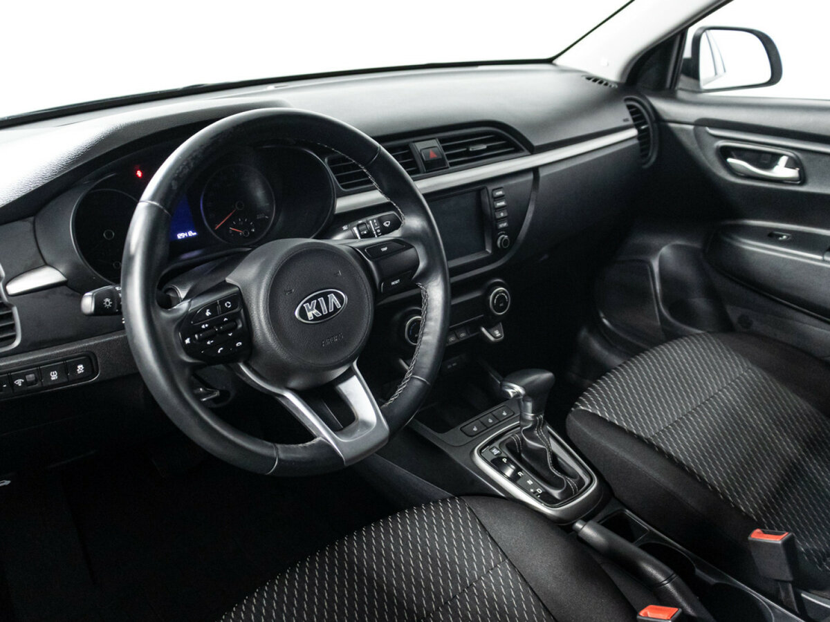 Kia Rio с пробегом — 2019 год. Фото: #10