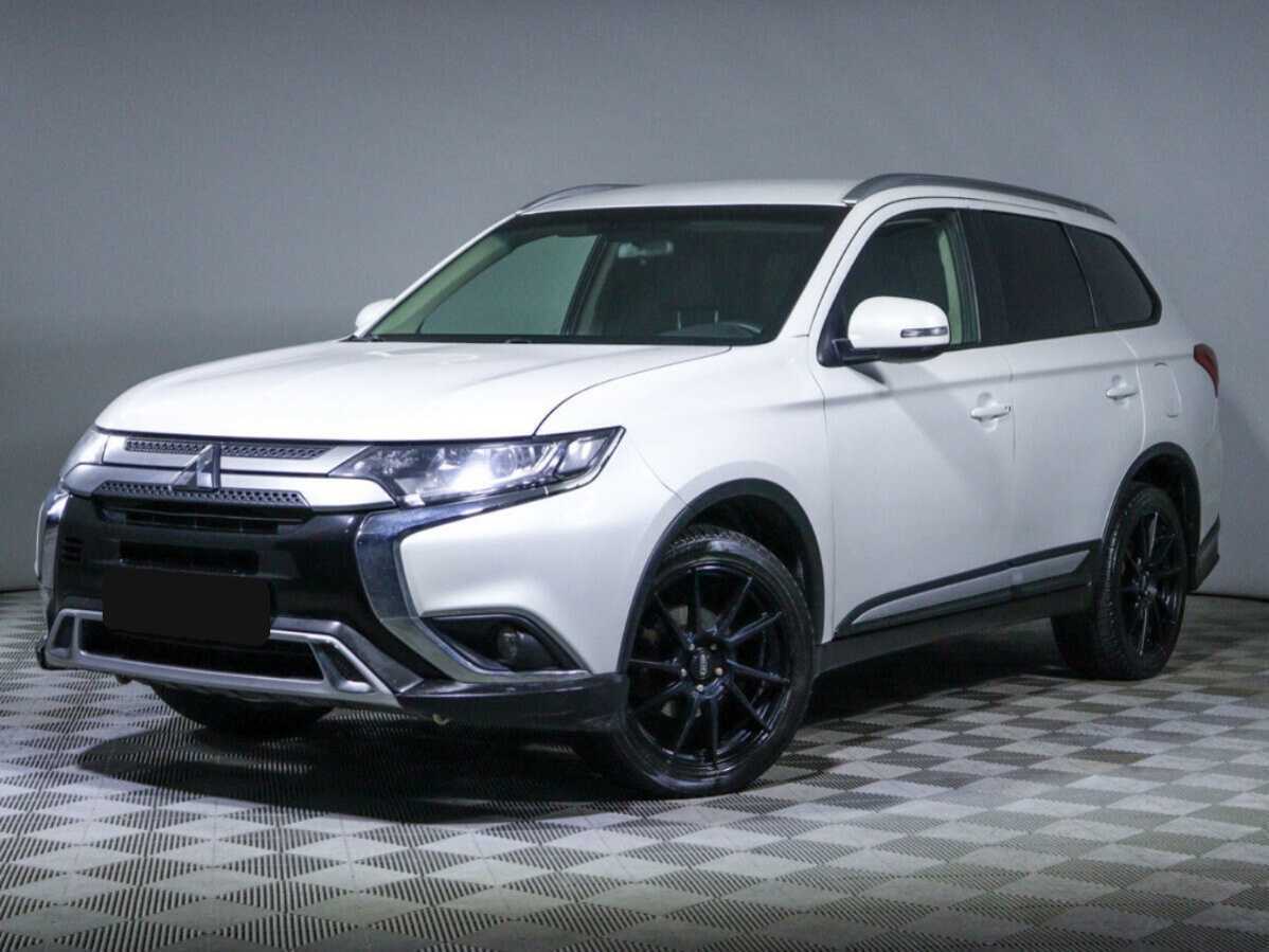 Mitsubishi Outlander с пробегом — 2019 год. Фото: #0