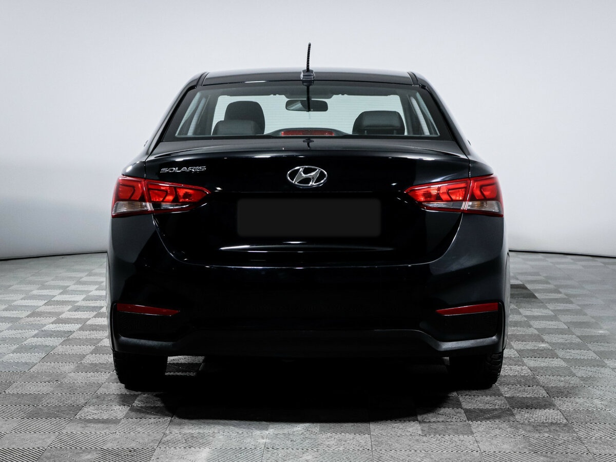 Hyundai Solaris с пробегом — 2018 год. Фото: #4