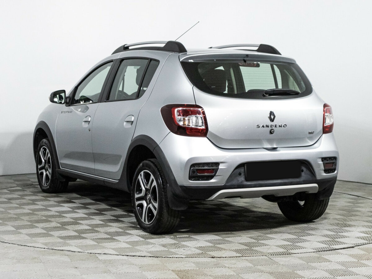 Renault Sandero с пробегом — 2022 год. Фото: #6