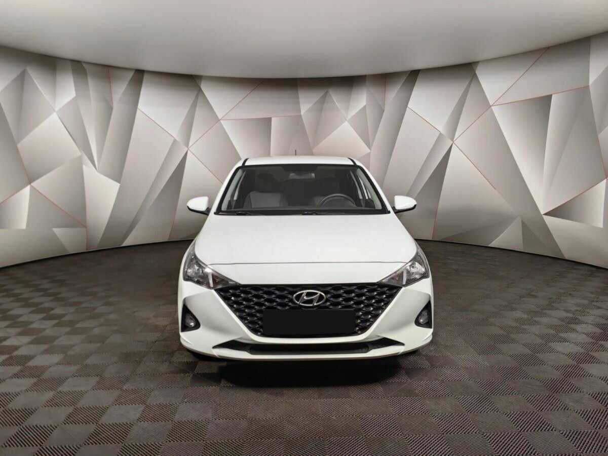 Hyundai Solaris с пробегом — 2021 год. Фото: #6
