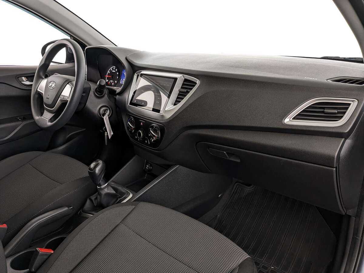 Hyundai Solaris с пробегом — 2019 год. Фото: #7