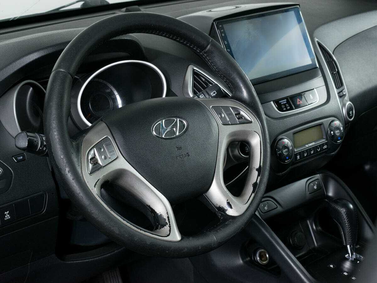 Hyundai ix35 с пробегом — 2012 год. Фото: #10