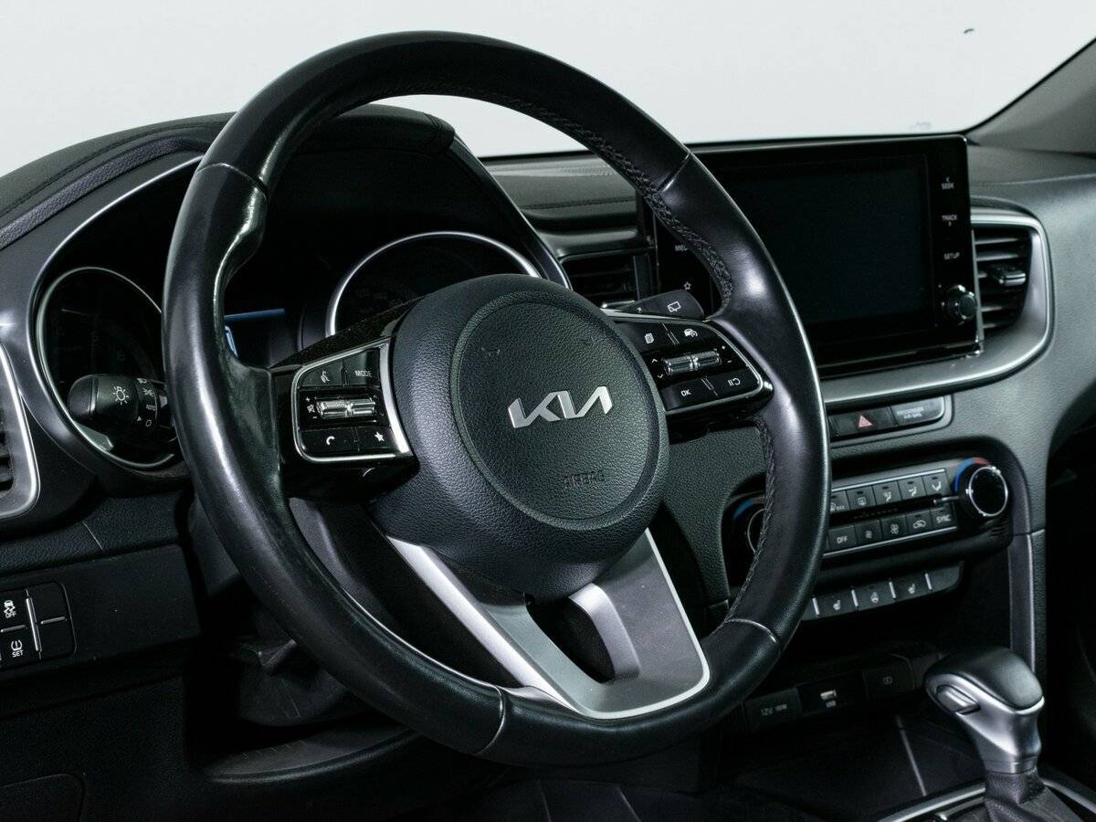 Kia Ceed с пробегом — 2022 год. Фото: #13