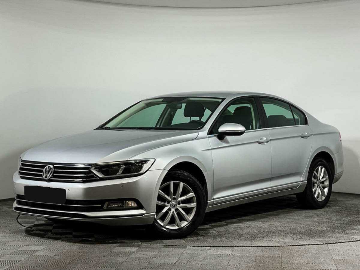 Volkswagen Passat с пробегом — 2016 год. Фото: #0