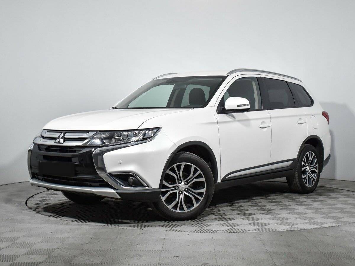 Mitsubishi Outlander с пробегом — 2018 год. Фото: #0