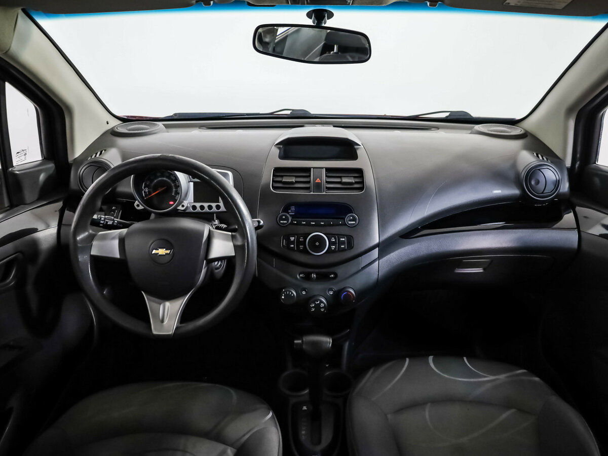 Chevrolet Spark с пробегом — 2012 год. Фото: #7