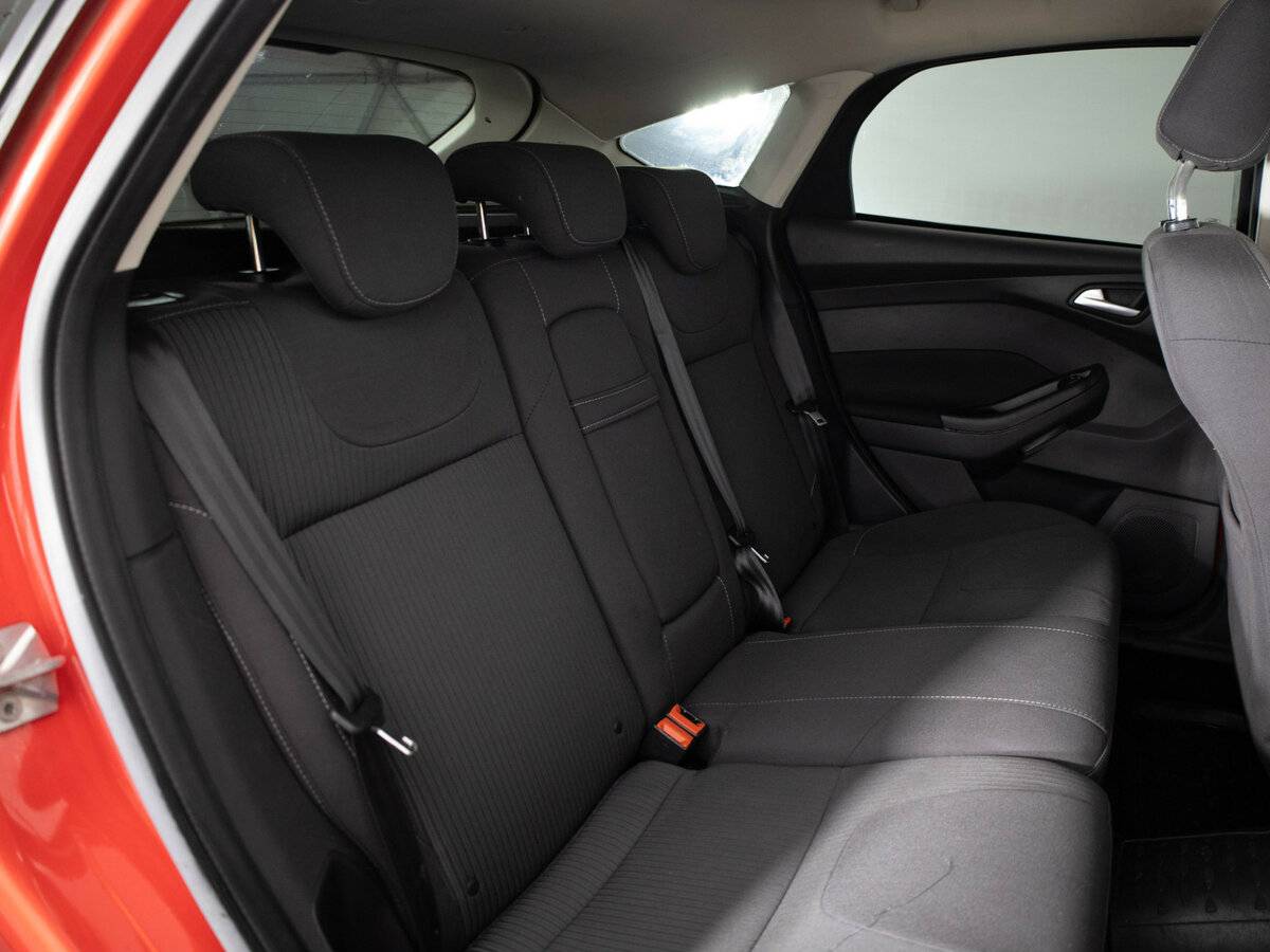 Ford Focus с пробегом — 2012 год. Фото: #17