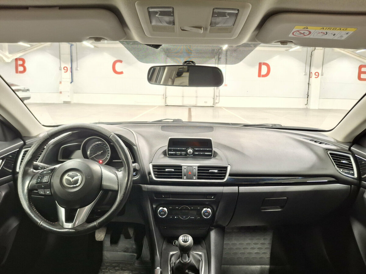 Mazda 3 с пробегом — 2014 год. Фото: #13