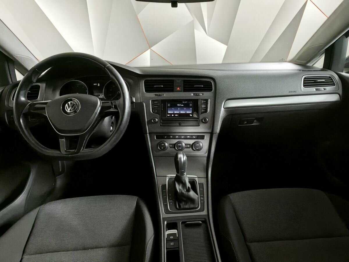 Volkswagen Golf с пробегом — 2013 год. Фото: #9