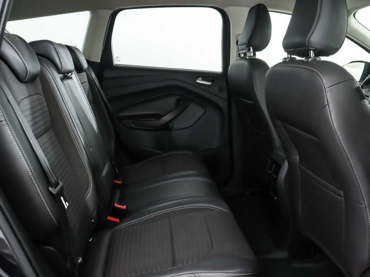 Ford Kuga с пробегом — 2017 год. Фото: #9