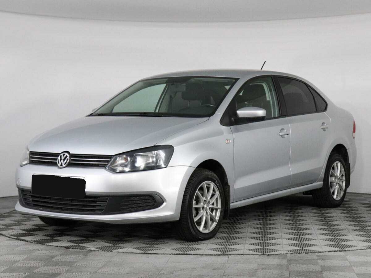 Volkswagen Polo с пробегом — 2015 год. Фото: #0