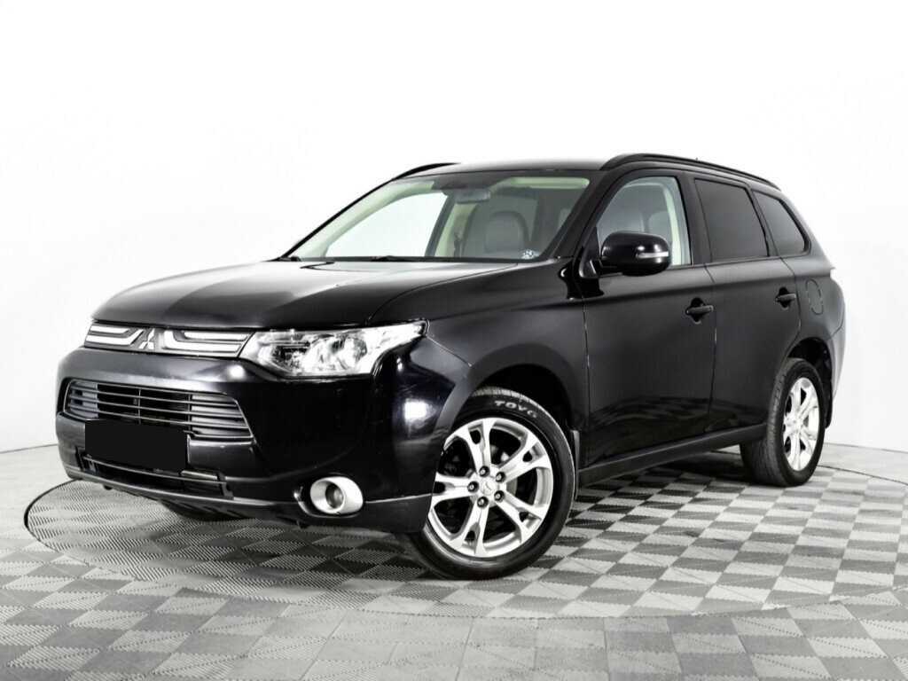 Mitsubishi Outlander с пробегом — 2012 год. Фото: #0