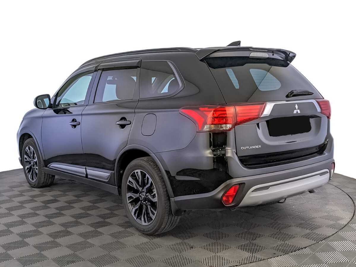 Mitsubishi Outlander с пробегом — 2022 год. Фото: #6