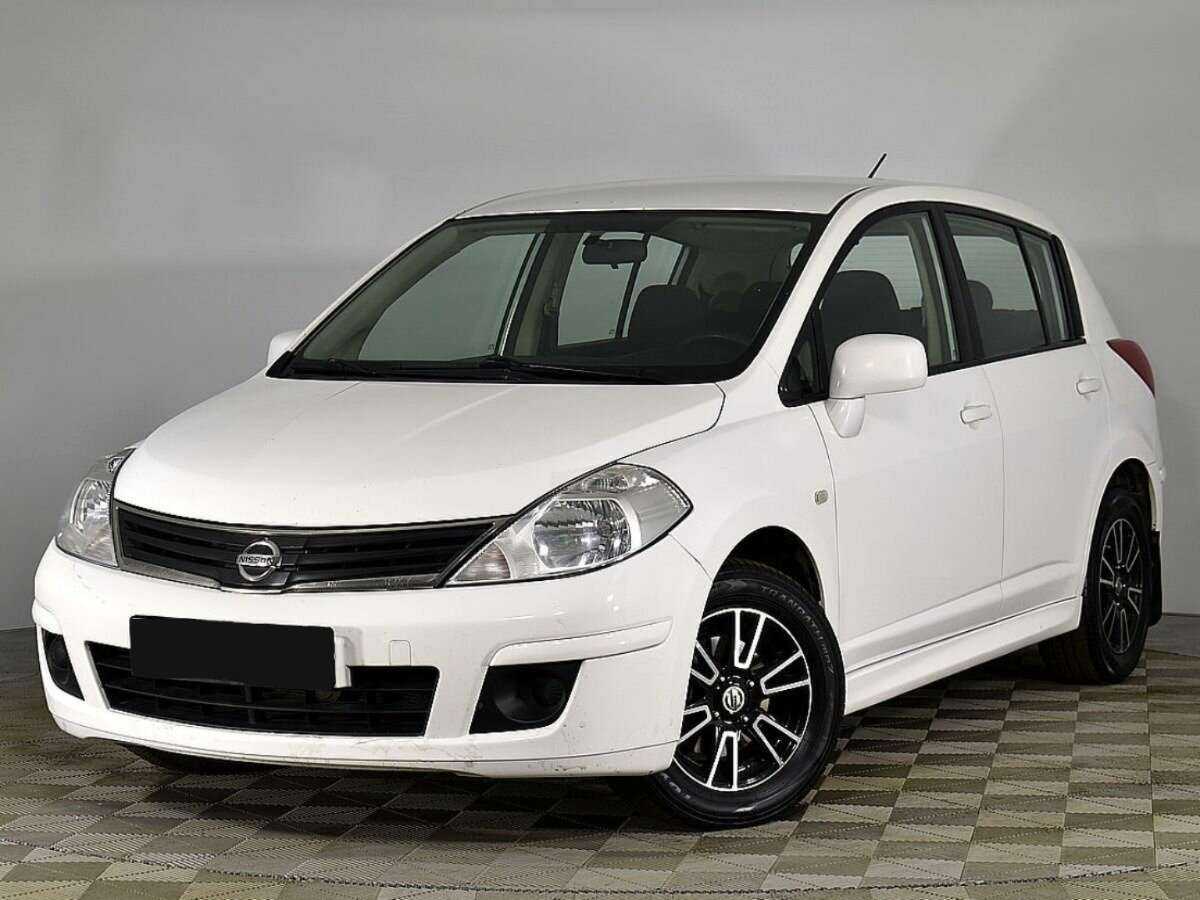Nissan Tiida с пробегом — 2013 год. Фото: #0