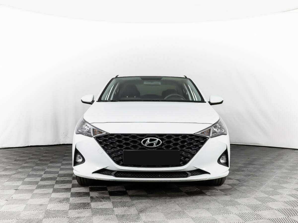 Hyundai Solaris с пробегом — 2020 год. Фото: #1