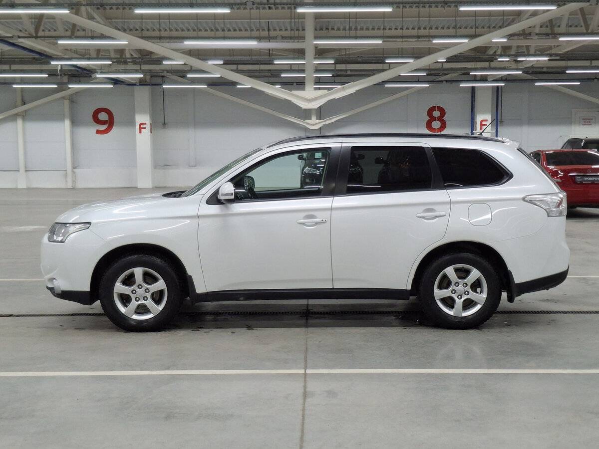Mitsubishi Outlander с пробегом — 2013 год. Фото: #7