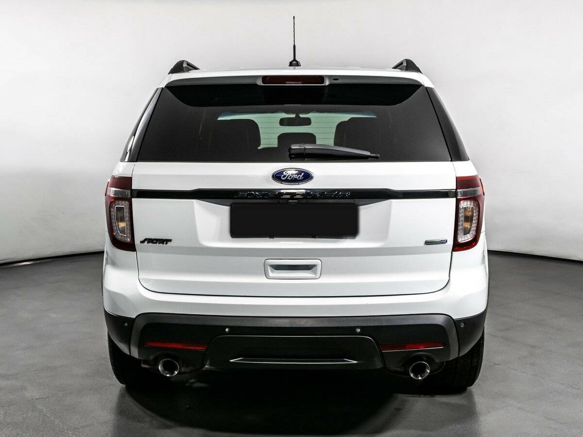 Ford Explorer с пробегом — 2013 год. Фото: #5