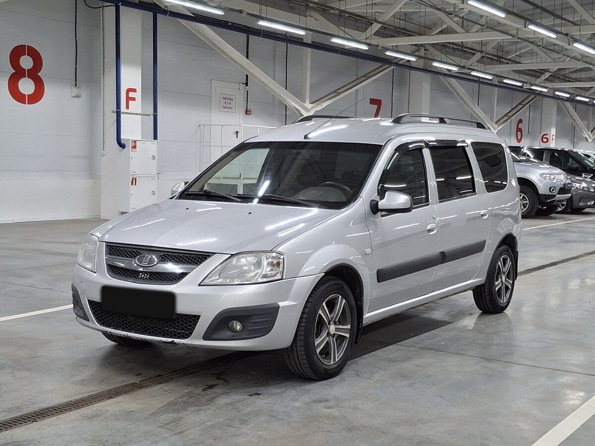 Lada (ВАЗ) Largus с пробегом — 2013 год. Посмотреть фото