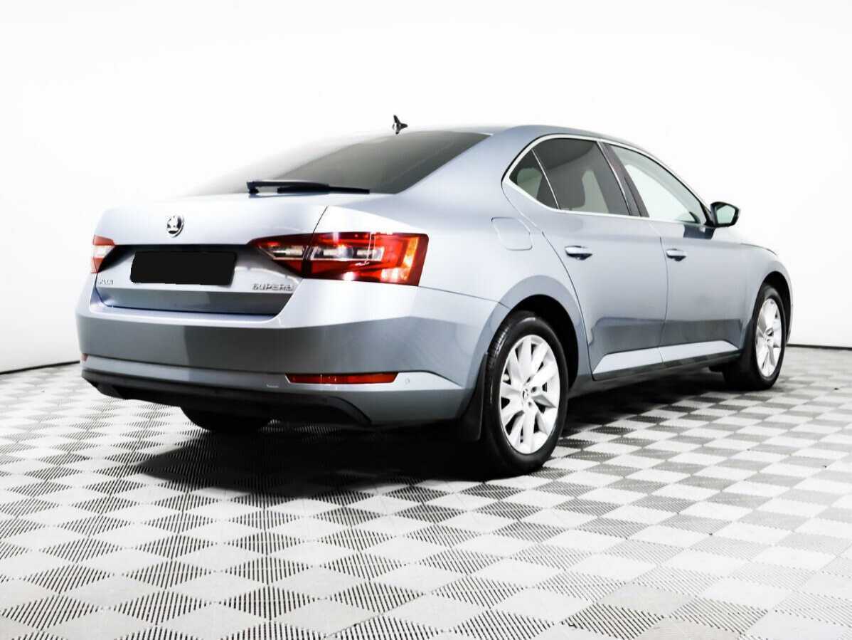 Skoda Superb с пробегом — 2017 год. Фото: #3