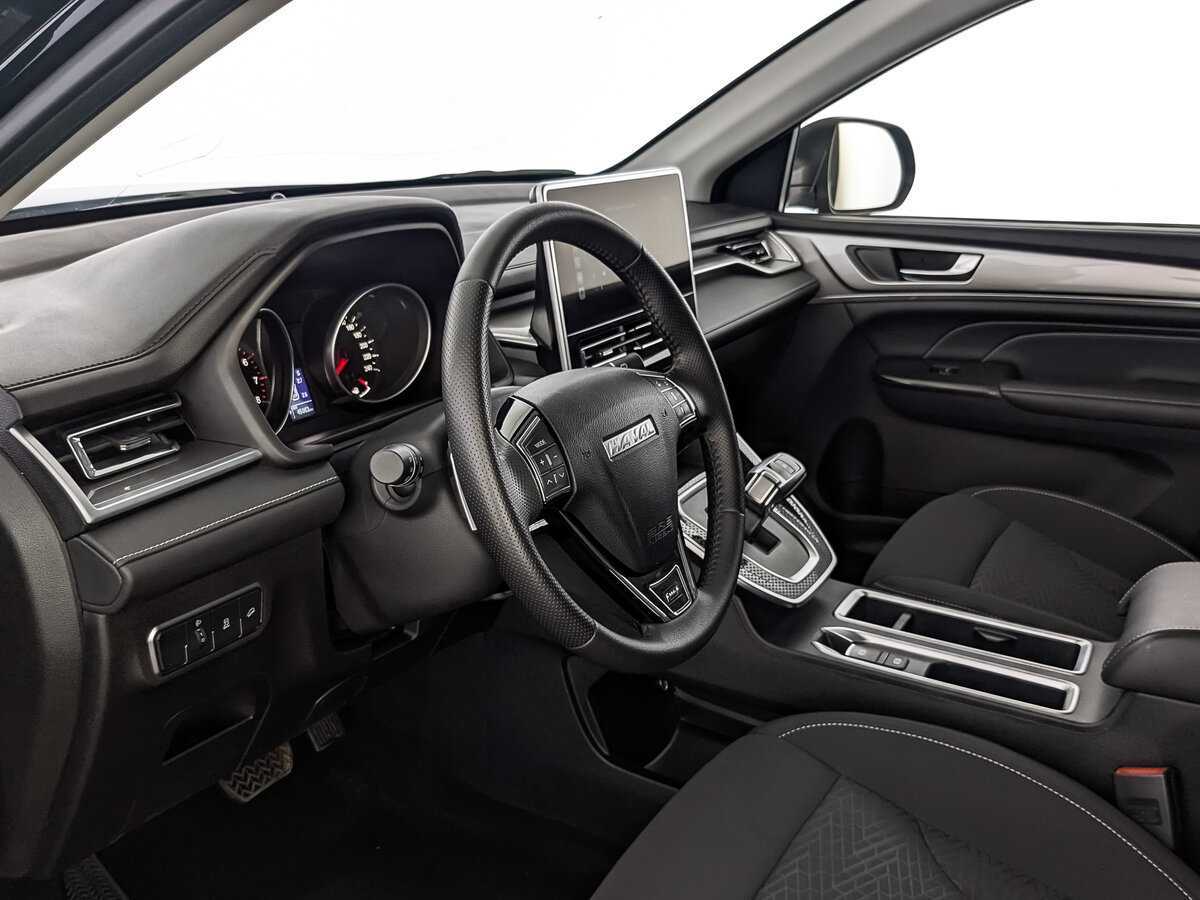 Haval M6 с пробегом — 2023 год. Фото: #12