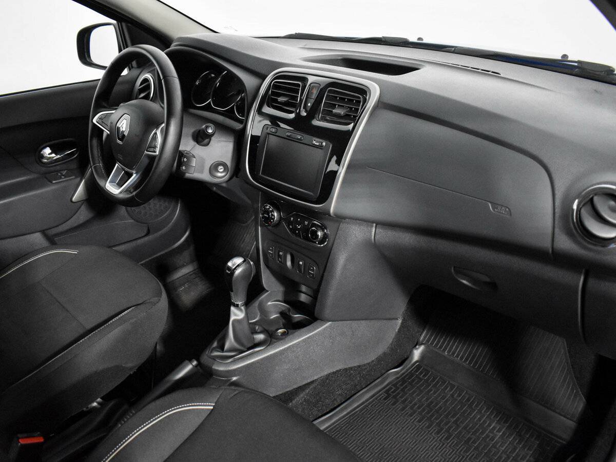 Renault Logan с пробегом — 2019 год. Фото: #10