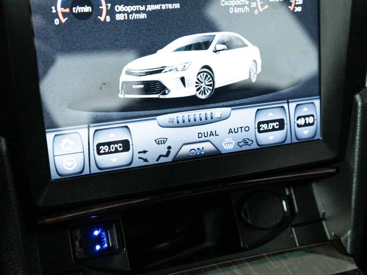 Toyota Camry с пробегом — 2017 год. Фото: #14