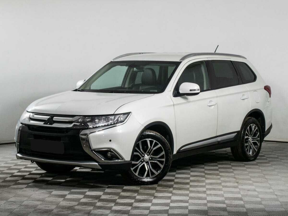 Mitsubishi Outlander с пробегом — 2016 год. Фото: #0
