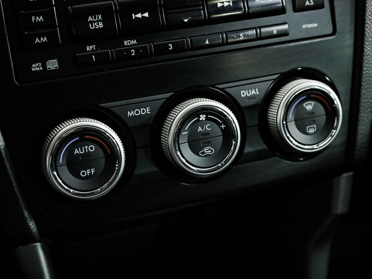 Subaru Forester с пробегом — 2014 год. Фото: #14