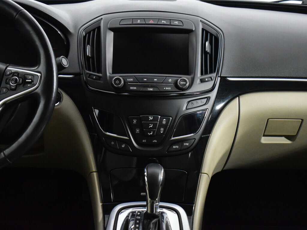 Opel Insignia с пробегом — 2014 год. Фото: #16