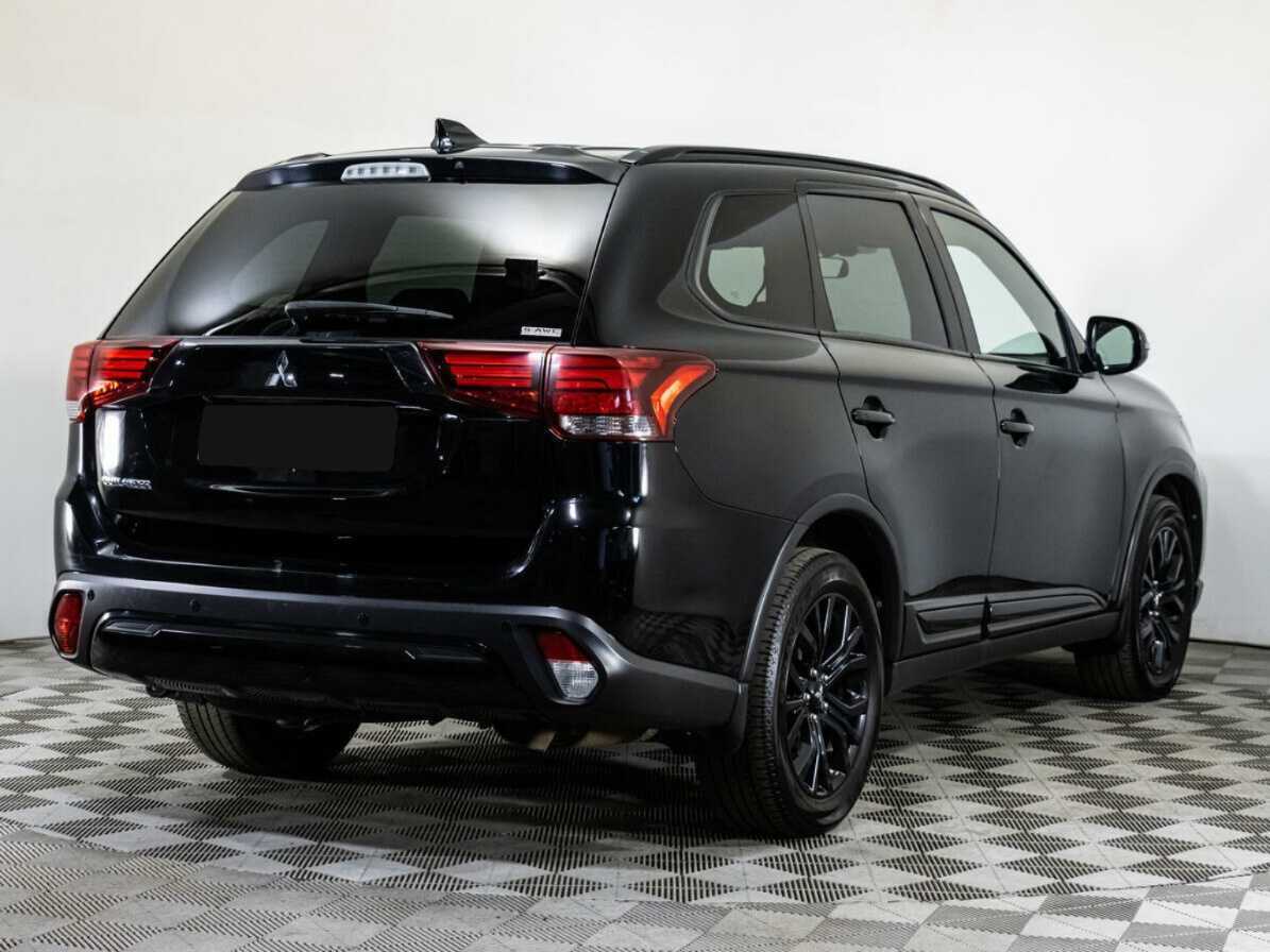 Mitsubishi Outlander с пробегом — 2021 год. Фото: #4