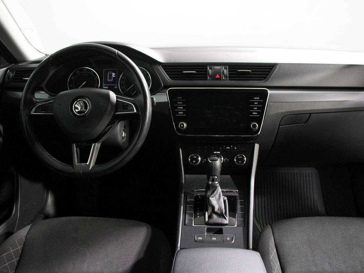 Skoda Superb с пробегом — 2017 год. Фото: #8