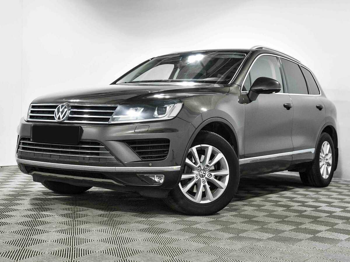 Volkswagen Touareg с пробегом — 2016 год. Фото: #0
