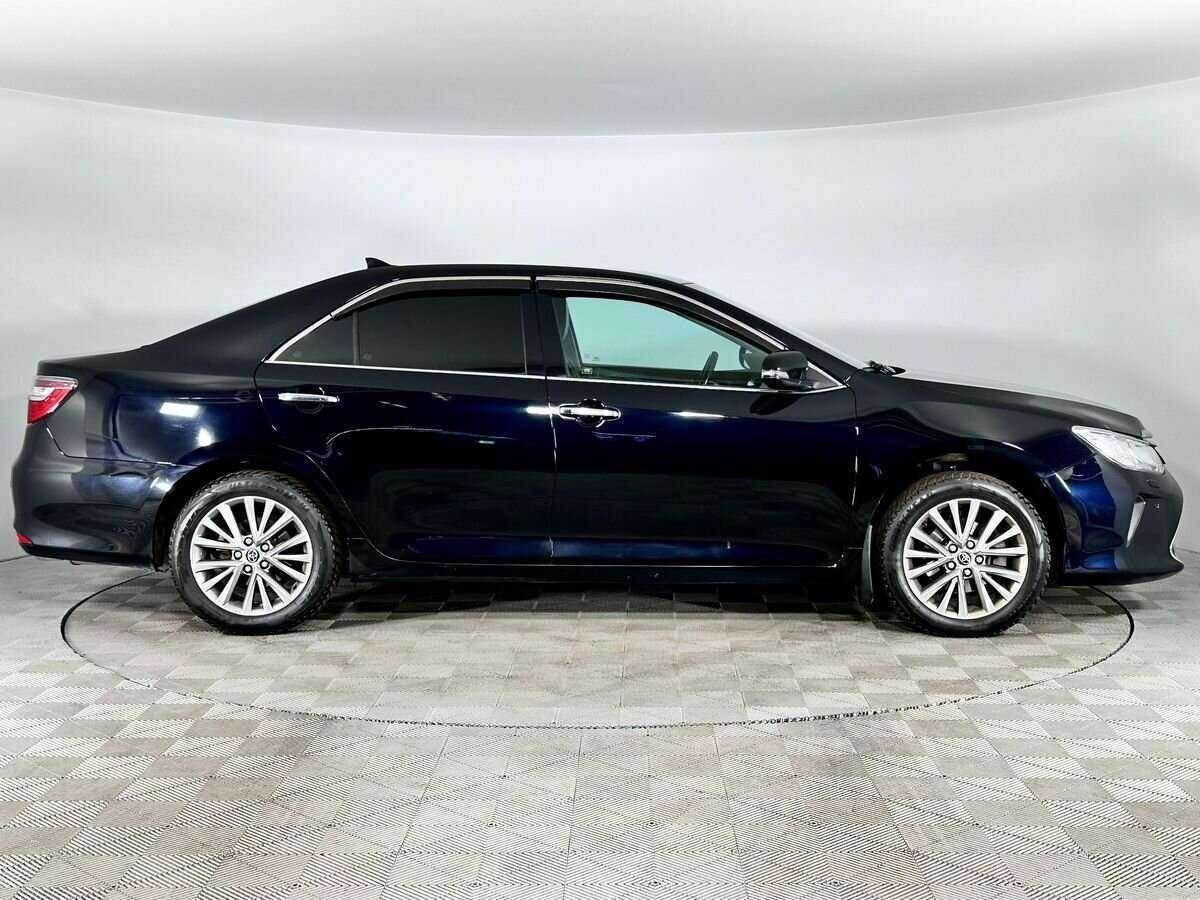 Toyota Camry с пробегом — 2016 год. Фото: #4