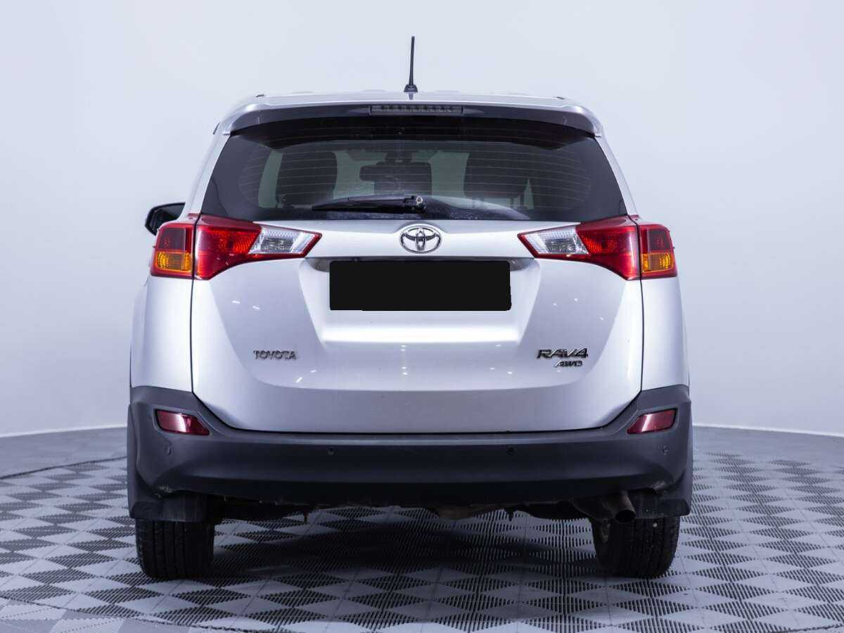 Toyota RAV4 с пробегом — 2013 год. Фото: #5