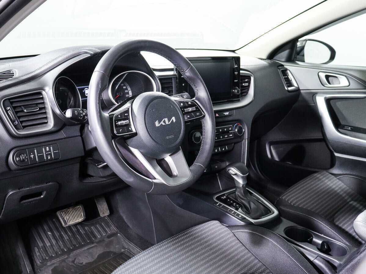 Kia Ceed с пробегом — 2022 год. Фото: #13