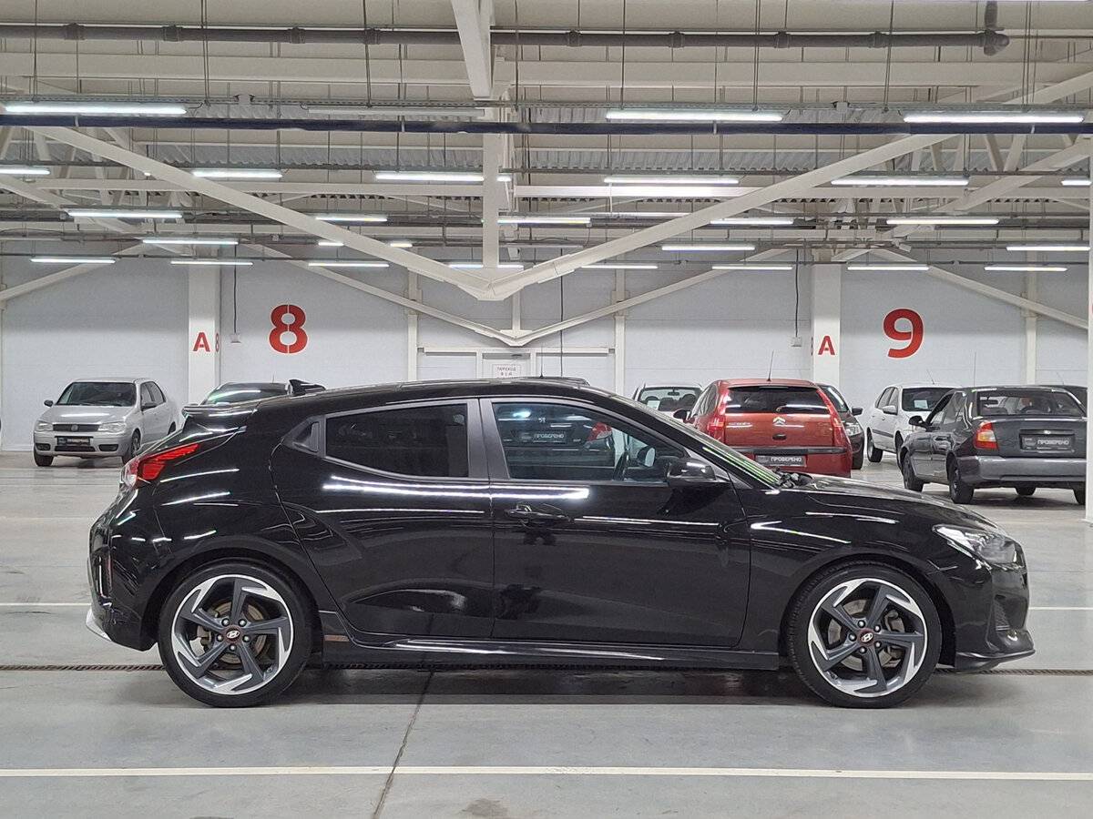 Hyundai Veloster с пробегом — 2019 год. Фото: #3