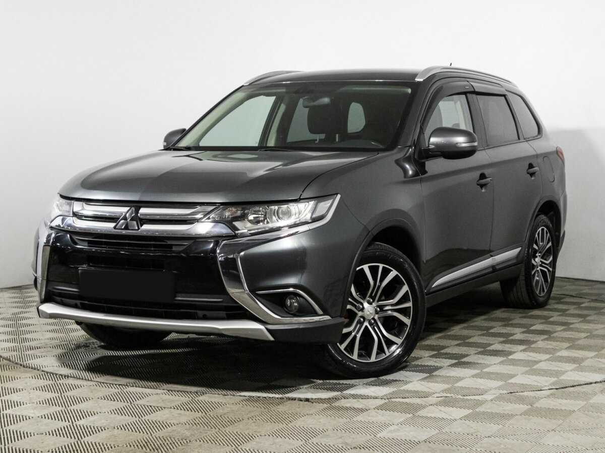 Mitsubishi Outlander с пробегом — 2015 год. Посмотреть фото