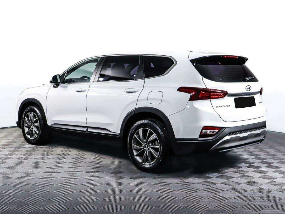 Hyundai Santa Fe с пробегом — 2018 год. Фото: #6