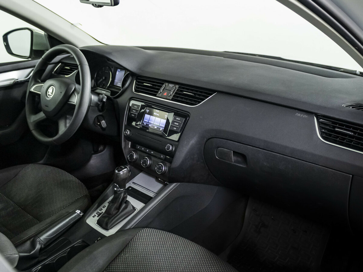 Skoda Octavia с пробегом — 2014 год. Фото: #6