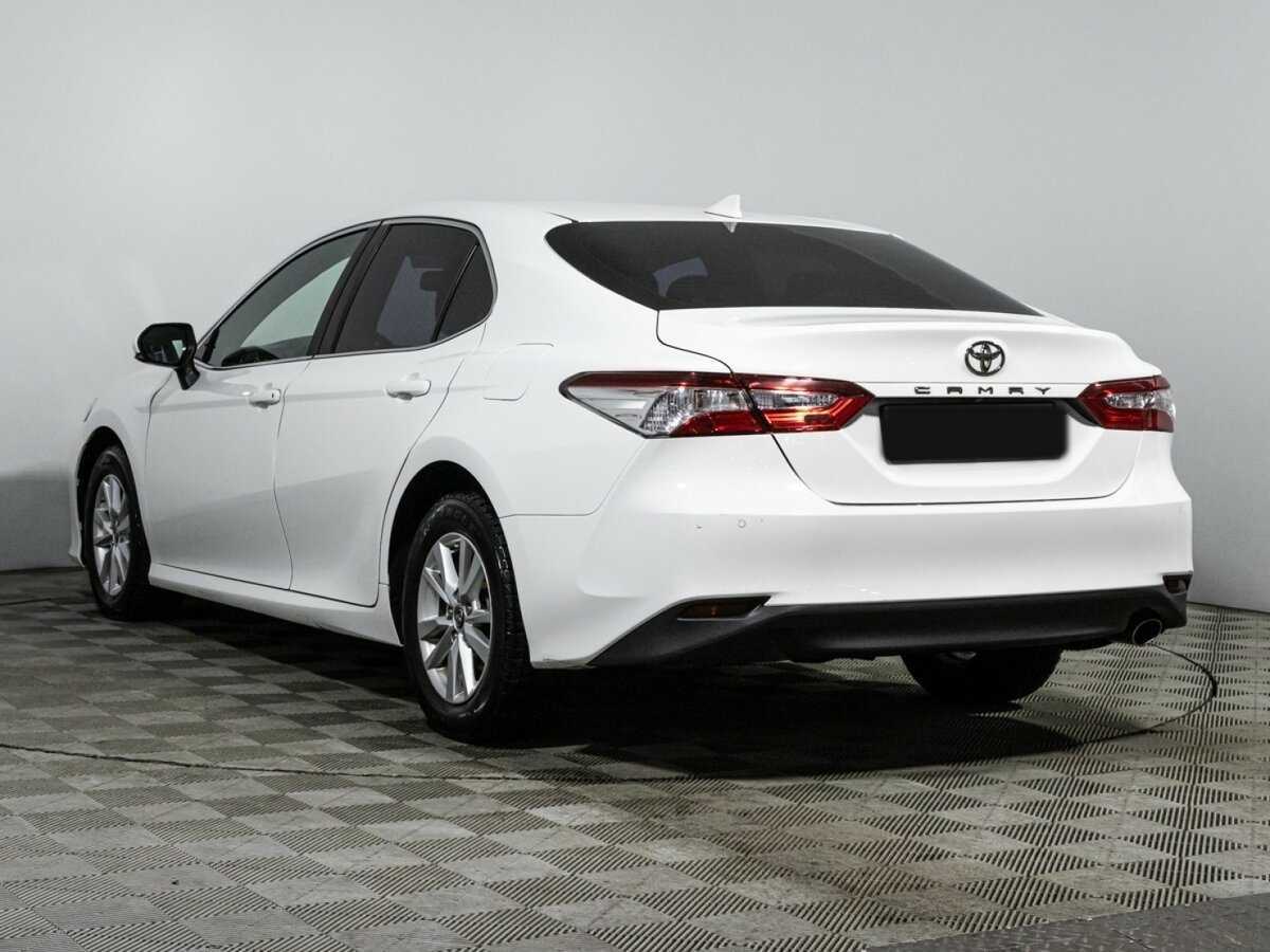 Toyota Camry с пробегом — 2019 год. Фото: #5