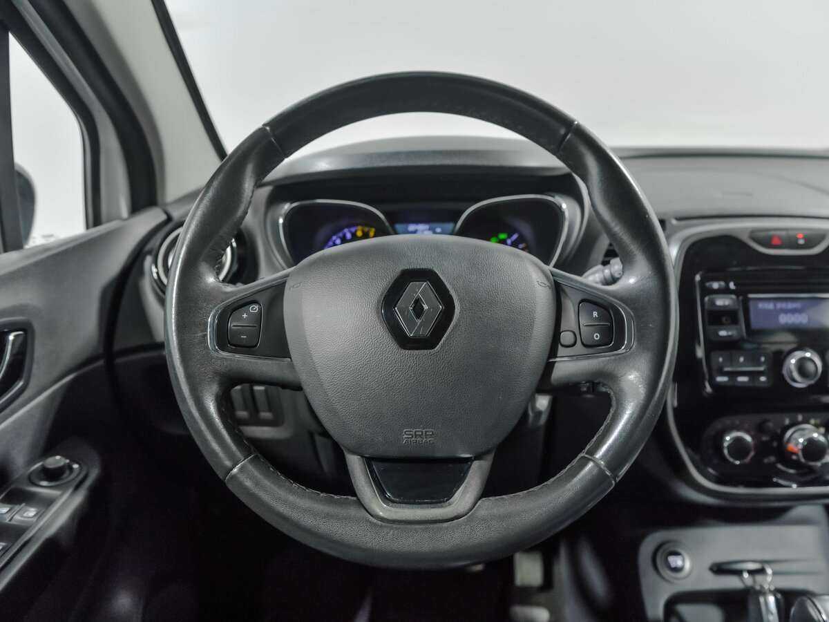Renault Kaptur с пробегом — 2016 год. Фото: #7