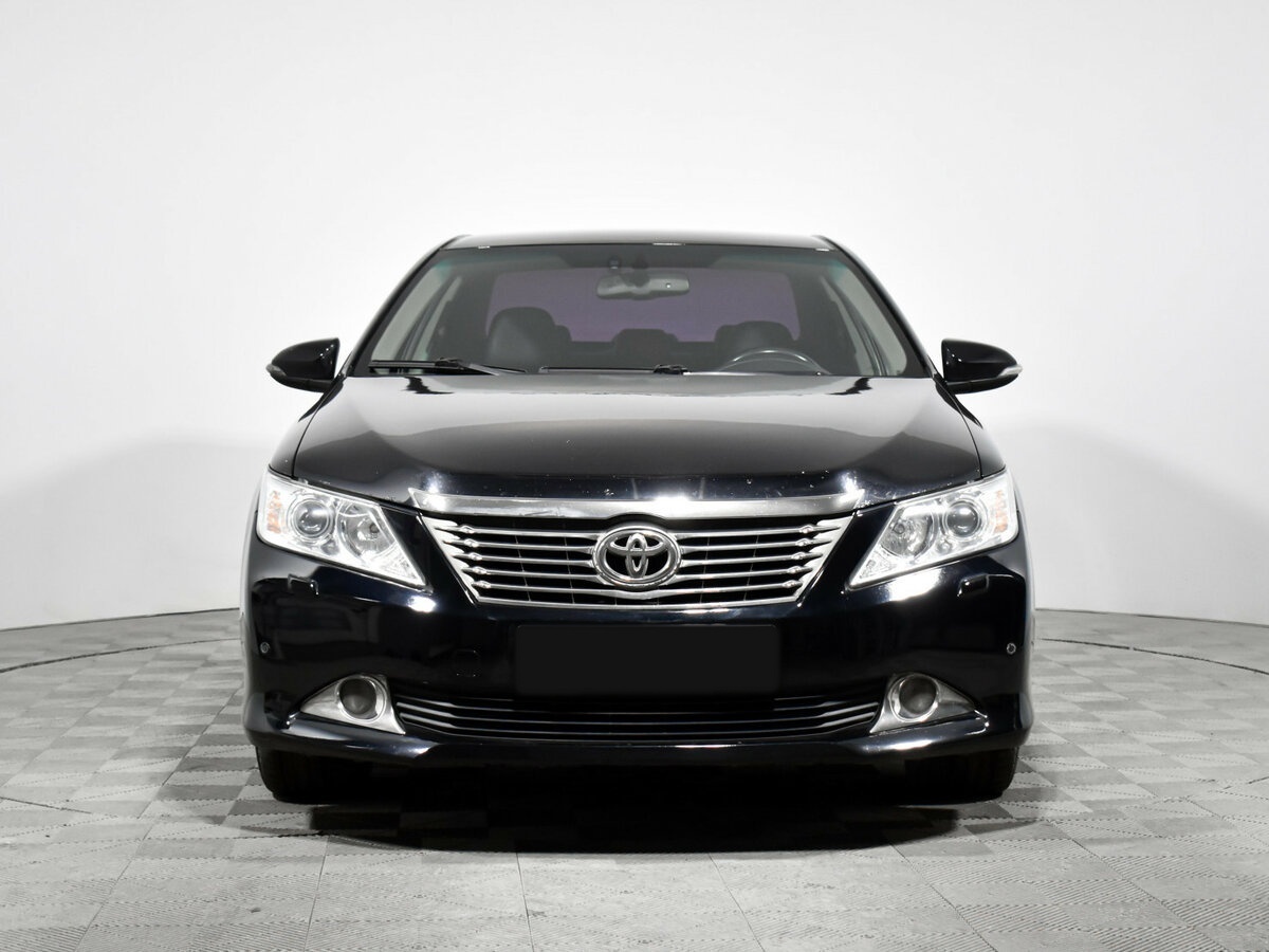 Toyota Camry с пробегом — 2013 год. Фото: #1