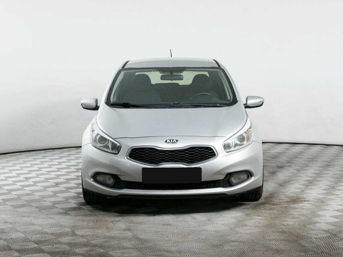 Kia Ceed с пробегом — 2012 год. Фото: #1