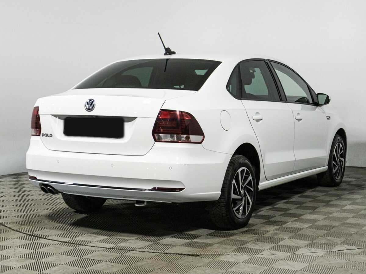 Volkswagen Polo с пробегом — 2018 год. Фото: #4